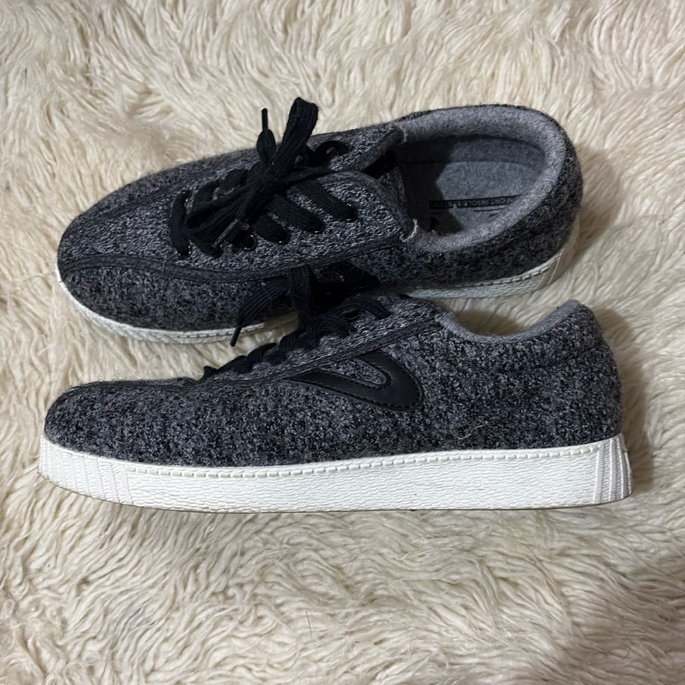 Mens Tretorn Wool Nylite Sneakers grey gray black men’s 8 comfort insoles